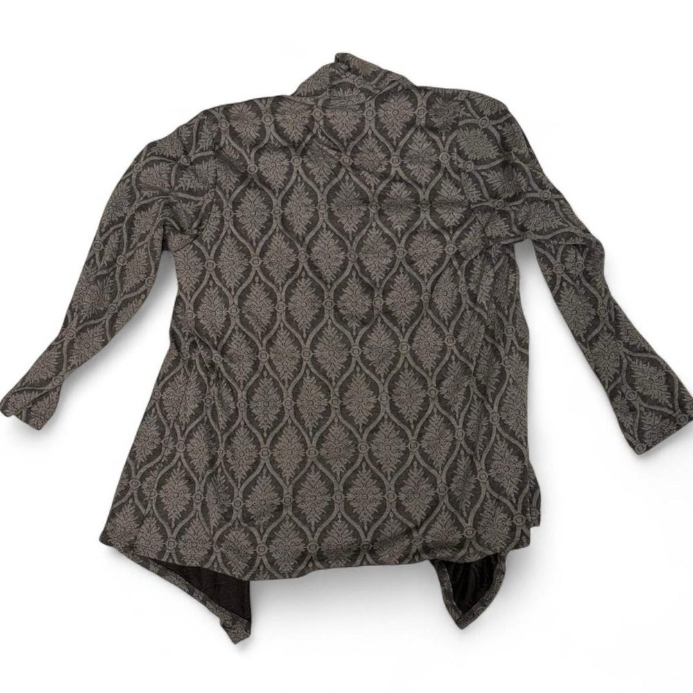 Women’s 1X Draped Asymmetrical Knit Cardigan Gray Textured Open Front Top - Picture 7 of 9